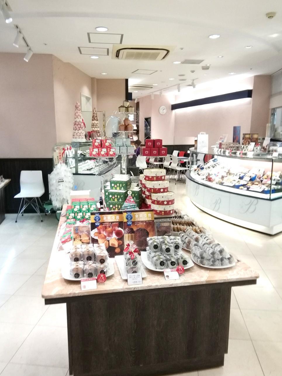  Mr. Bour Mishh's
2 new cakes
＆
2022 Christmas original products and others
　　~ Bour Mish Ginza Main Store~