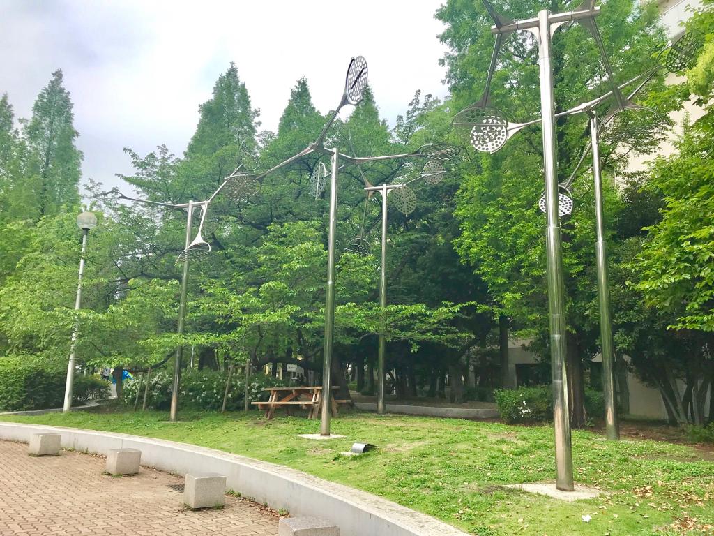  Take an art walk in Chuo-ku! 2 works of moving three-dimensional sculpture "Shin Shingu"