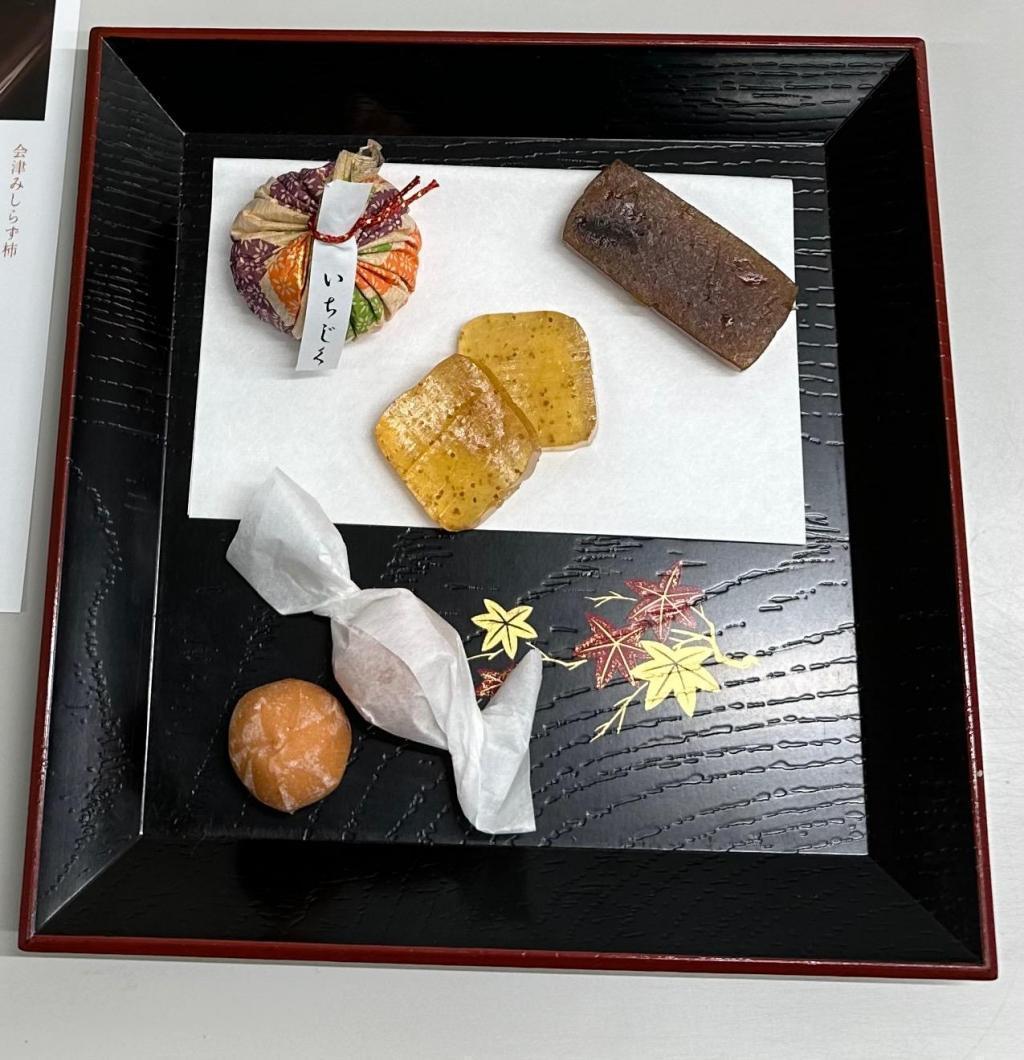 The charm of Japanese sweets introduced by the seasonal sweets Muhanaka and Kaki Takashimaya Japanese Confectionery Buyer