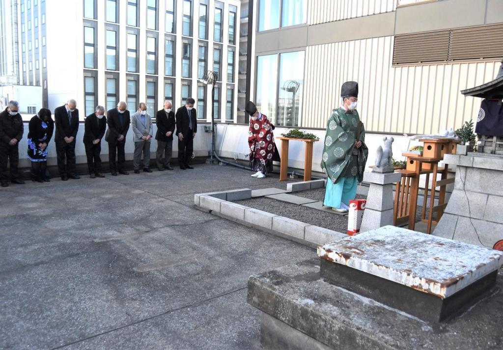  Shiratsuru Sake Brewery Co., Ltd. Rooftop Shrine
　　2023 Hatsuno Festival
　　~ Hakutsuru Sake Brewery ~