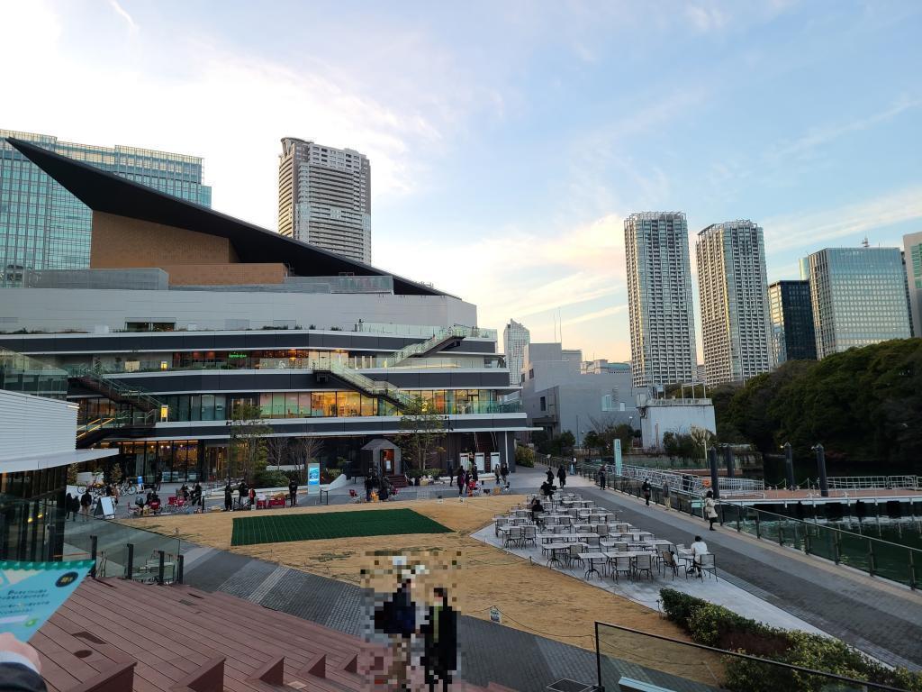 What kind of place is Waters Takeshiba? Waters Takeshiba Where do you think you photographed from in Chuo-ku?