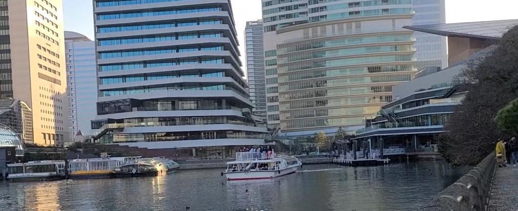 Where can I see the Takeshiba Passenger Ship Terminal (Waters Takeshiba)? Waters Takeshiba Where do you think you photographed from in Chuo-ku?