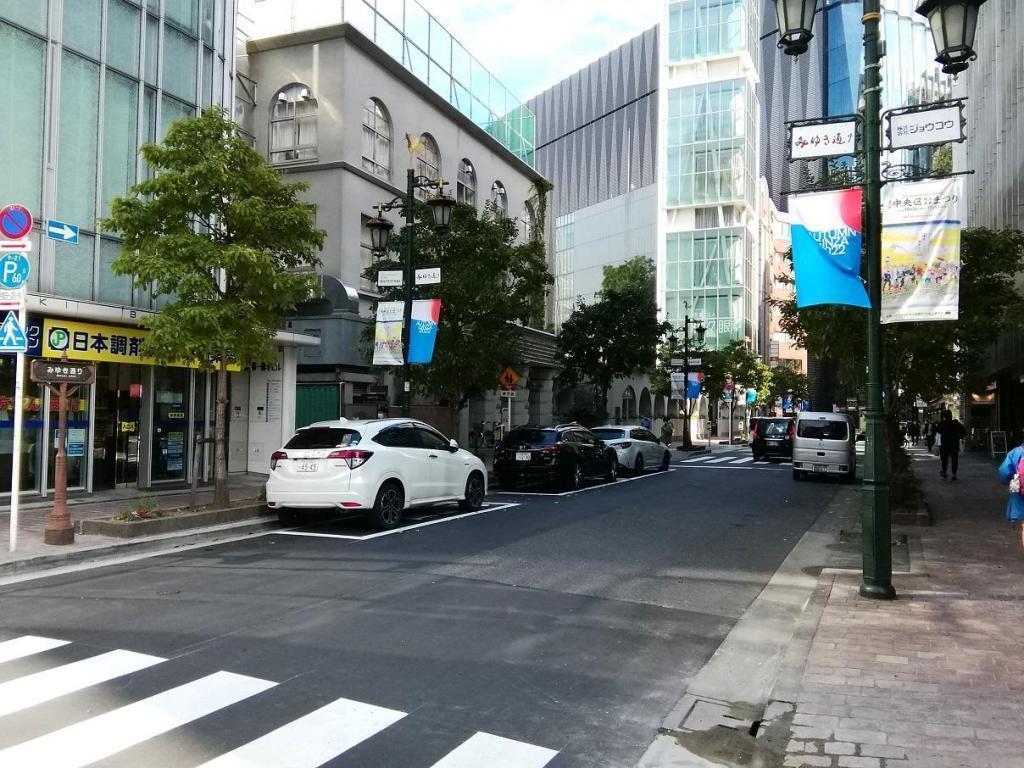 How far is Miyuki-dori "Ginza"?
　Let's go around Ginza!　⑥
　~ Ginza Corridor Street (Part 2), Ginza Five, Yasuaki Elementary School ~