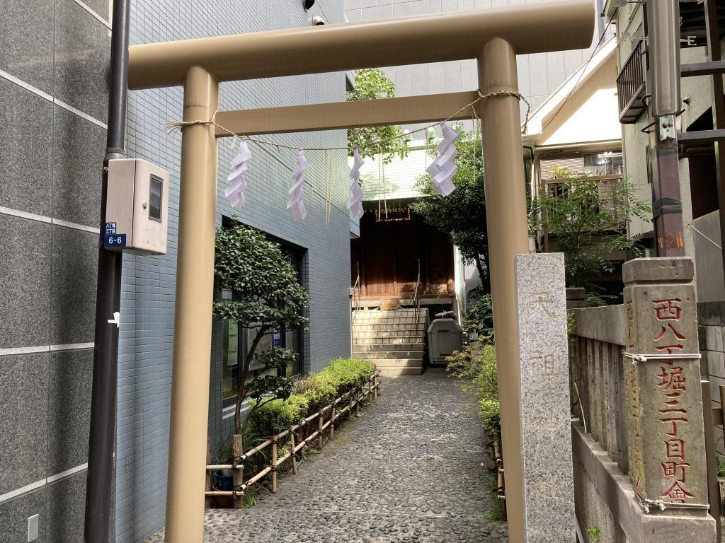 Isobe Daijingu Shrine, Chuo-ku, which can be seen from "Tenso Shrine" and "Edo Famous Zoukai".
