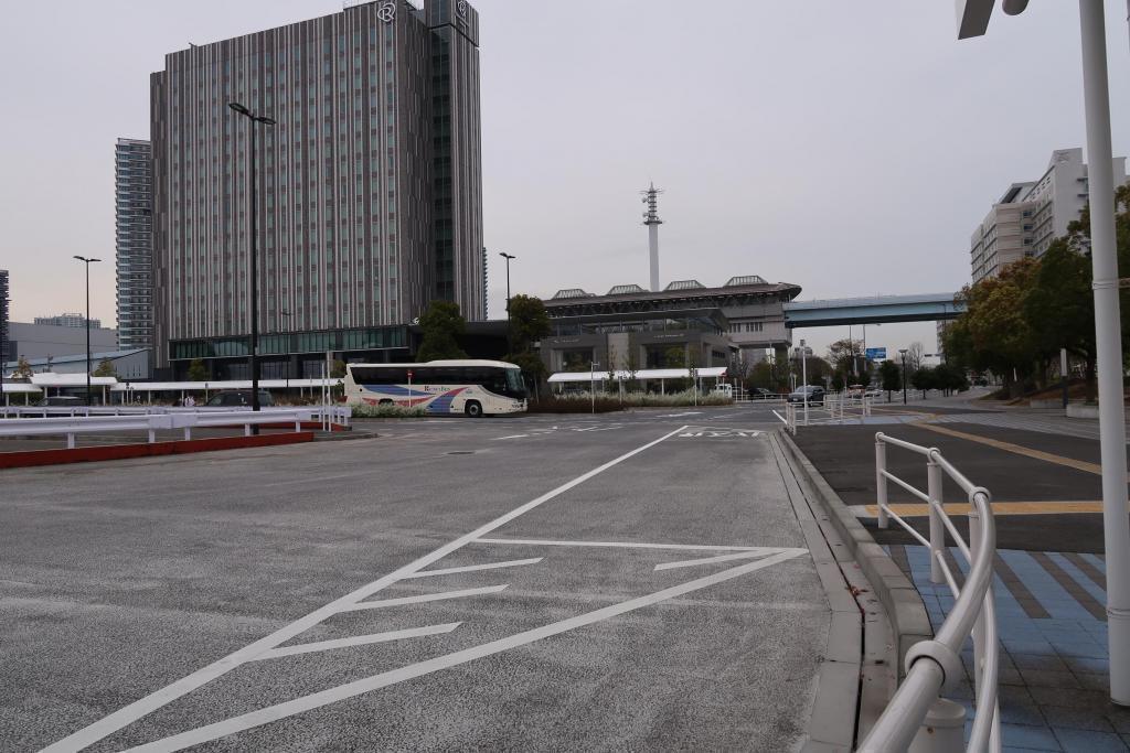 "Kokusaitenjijo" and "Tokyo Teleport * Saturdays and holidays only" stop at the Rinkai Line directly connected bus terminal, 4 minutes between Kachidoki BRT and Shimbashi! BRT runs through the Tsukiji Toranomon Tunnel!
Tokyo BRT pre-operation (secondary) starts 2023.4.1