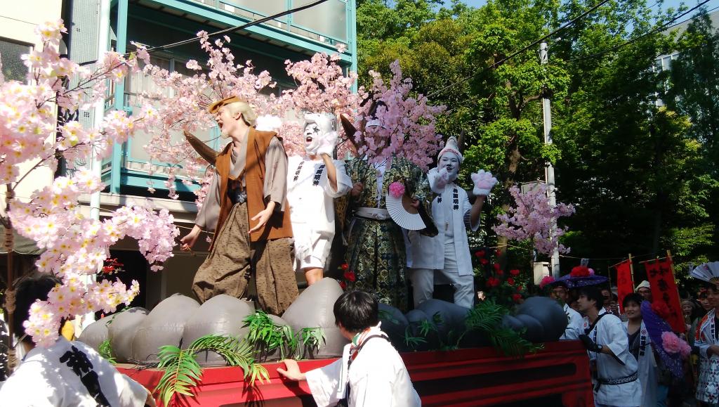  My daughter, Azuki, 3 years old, Kanda festival!