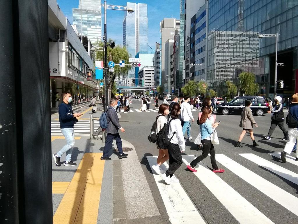  "Ginza" How far is it?　Let's go around Ginza!　⑧
　　~ Sukiyabashi Park (Part 2) / Nishi Ginza Chance Center
・Monument of silver love ~