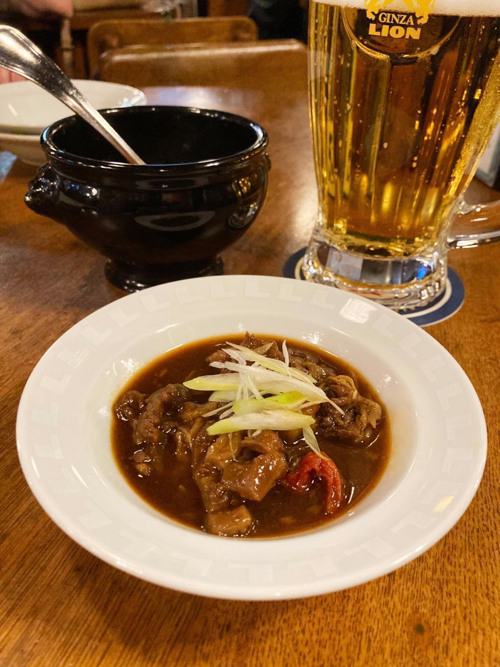  [Ginza 7-chome] The oldest existing beer hall in Japan, "Viya Hall Lion Ginza 7-chome Store"