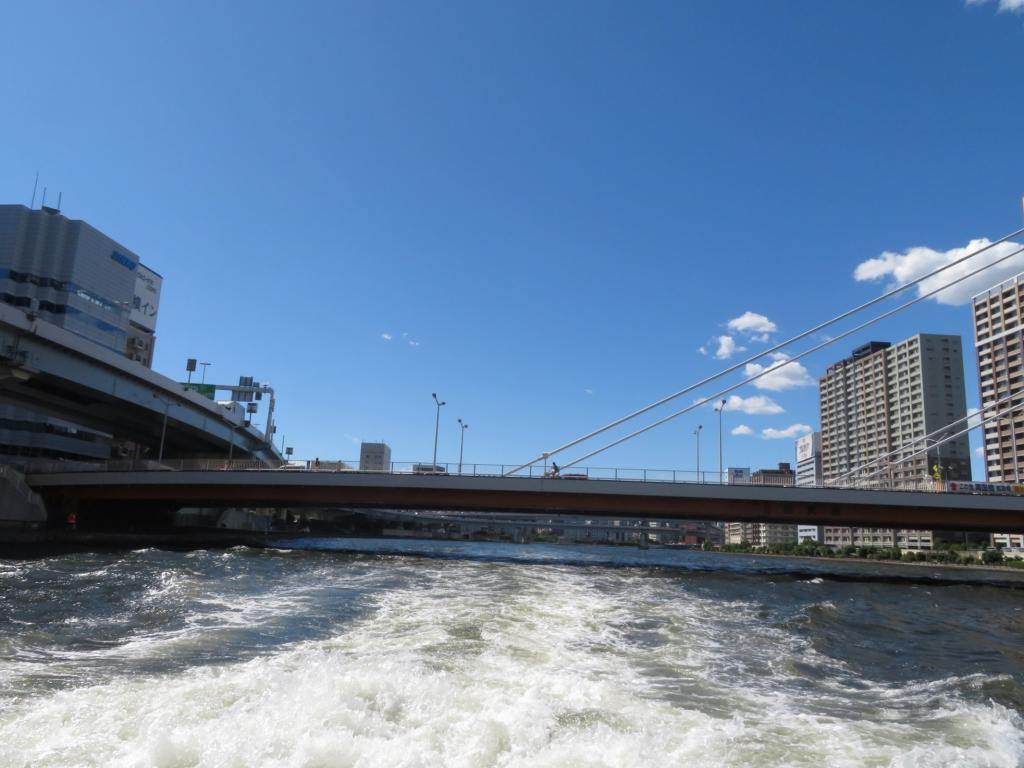  Break during the rainy season ... 100 years from the "Hamarikyu" Earthquake by water bus from "Asakusa" ... Enjoy the Sumida River and the strong and beautiful bridge gently