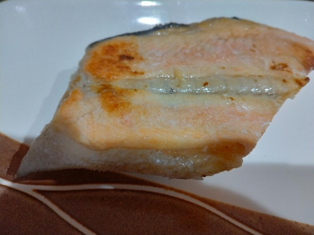 Special sweet salt salmon tail Information on the “Delicious Salmon Makino Shoten” that arrives in late June every year!