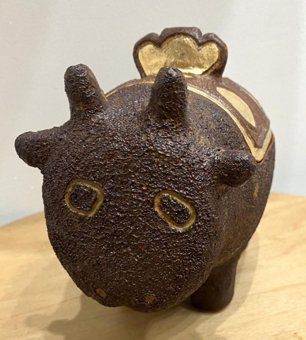 Cow lid
33,000 yen Mitsuru Ito Ceramic Exhibition "Five Grain Harvest"
　　~ Nihonbashi Kiya Main Store izutuki~