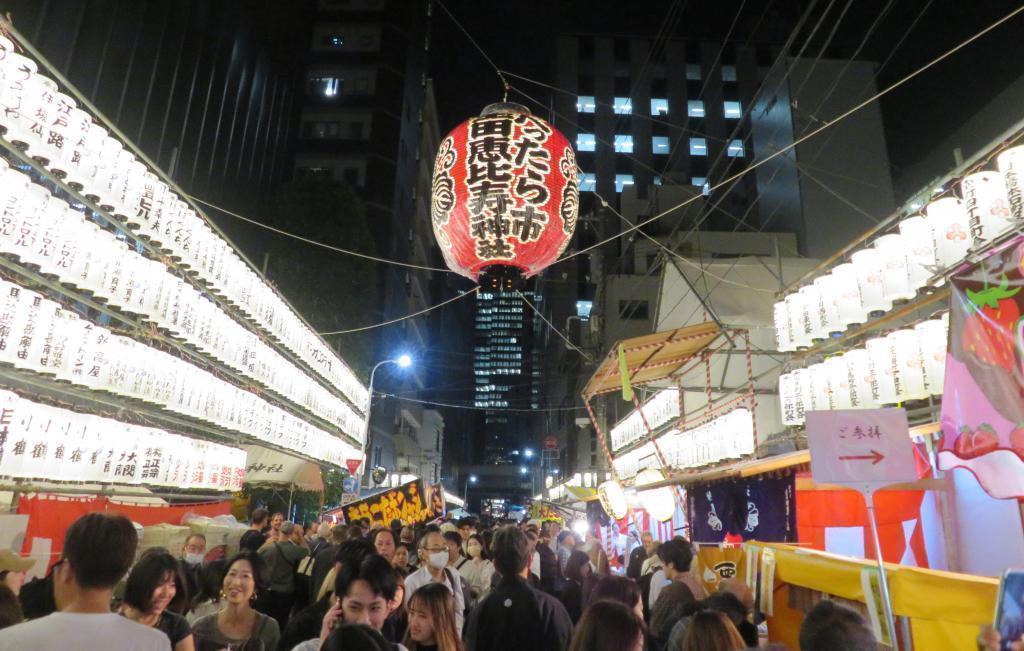 If a big Japanese lantern welcomes you to the portable shrine cruiser for the first time in 10/19 to 10/204 years