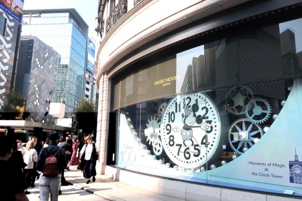  On the 100th anniversary of Disney, "SEIKO HOUSE Ginza" clock tower became "Mickey Mouse" (10/5-11/18).