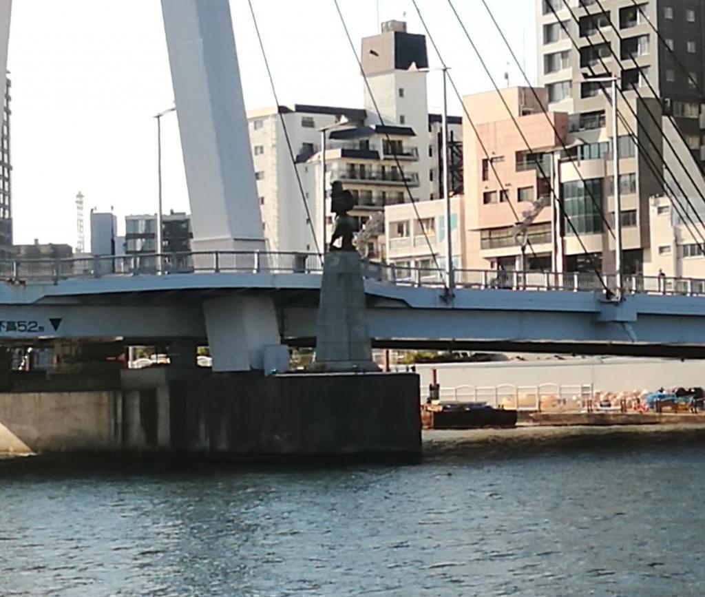 Statue of Messenger Waters Takeshiba　→　Asakusa Nitenmon Most cruises around Chuo-ku.
　Introducing the 9 bridges of the Sumida River (4-2)
　　Tokyo Waterside Line Asakusa / Odaiba Cruise~