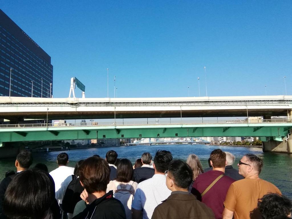 ⑥　Sumida River Ohashi
(passing 15:50 from departure) Waters Takeshiba　→　Asakusa Nitenmon Most cruises around Chuo-ku.
　Introducing the 9 bridges of the Sumida River (4-2)
　　Tokyo Waterside Line Asakusa / Odaiba Cruise~