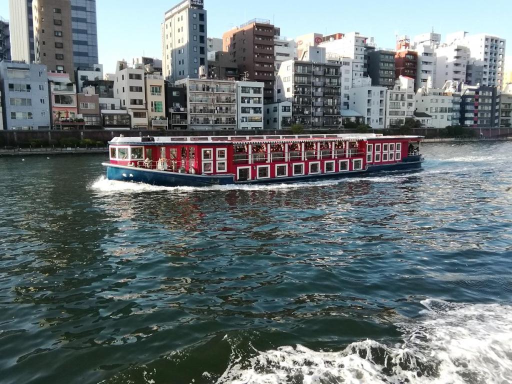 Cruise Ship 2 Waters Takeshiba　→　Asakusa Nitenmon Most cruises around Chuo-ku.
　Introducing the 9 bridges of the Sumida River (4-3)
　　Tokyo Waterside Line Asakusa / Odaiba Cruise~