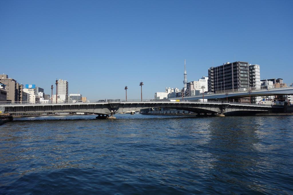 　 Scenery from Sumida River Terrace <Hamacho Park-Along Hamacho Riverside Street>