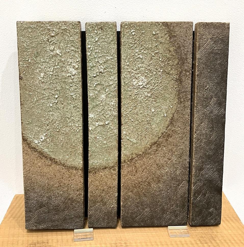 NO.9 Ceramic relief
33,000 yen Yasuhiro Kamahara　
　Ceramic relief exhibition
　　~ Nihonbashi Kiya Main Store izutuki~