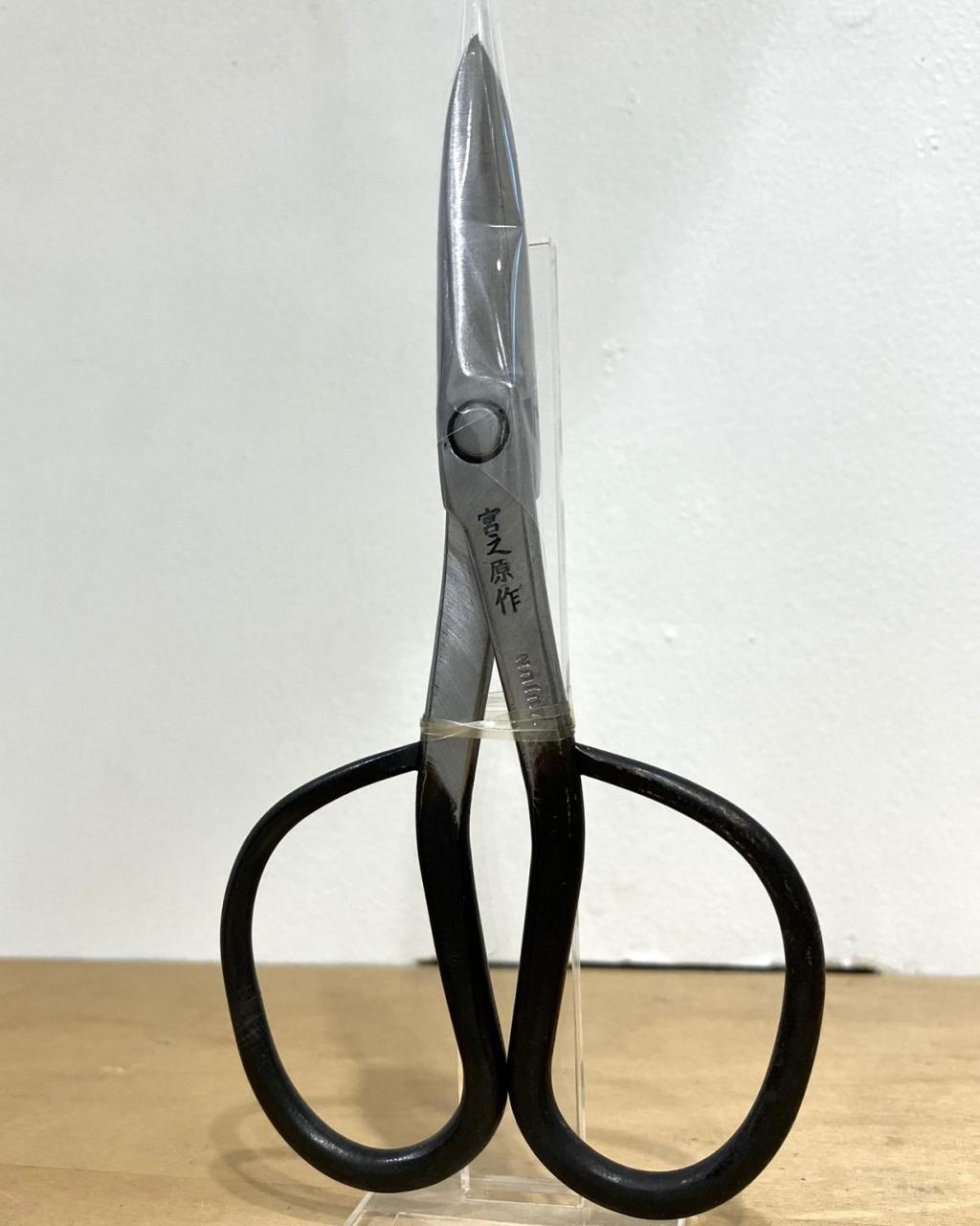 Ceracanth restaurant
Satsuki Scissors by Miyanohara (right-handed) S
¥27,500 A masterpiece exhibition that transcends the Nihonbashi Kiya era
　　~ Nihonbashi Kiya Main Store izutuki~