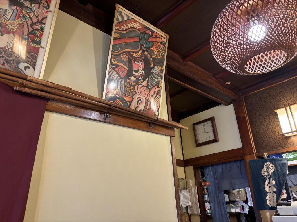 A famous hidden tempura restaurant hidden behind the Nihonbashi alley where you can breathe the atmosphere of Showa.