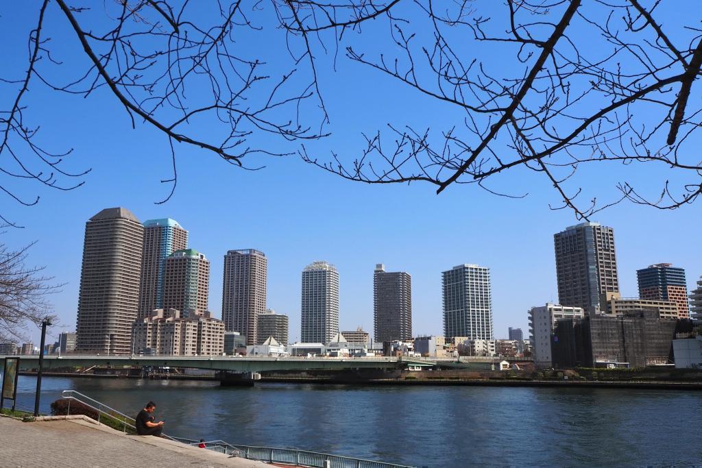  Walk from Tsukiji Station to Sumida River