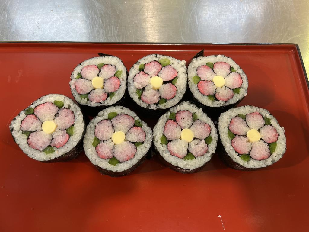  It's a one-time course, so it's easy to participate and learn from professionals!
A cooking class at Tsukiji Outer Market. Next time on April 3rd, tempura!