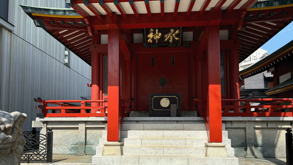 Spot 1 Water Shrine Nihonbashi in such a place!　Kanda Myojin