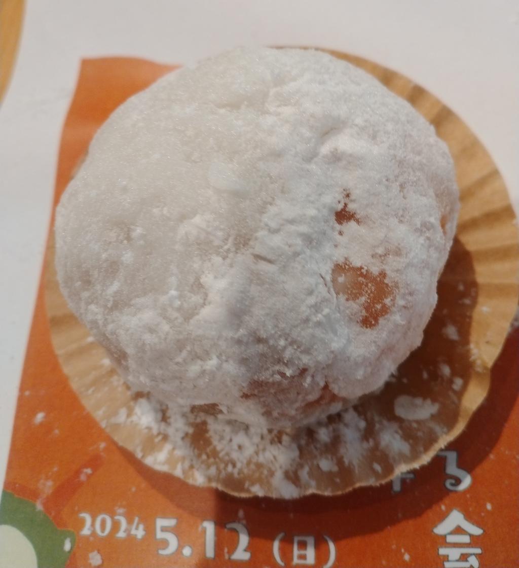  "Mikan Daifuku", a collaboration project between the sweets club and the orange club at Mie Terrace, and "Akafuku Ice", which is very popular in Ise that appeared in Nihonbashi, were delicious!