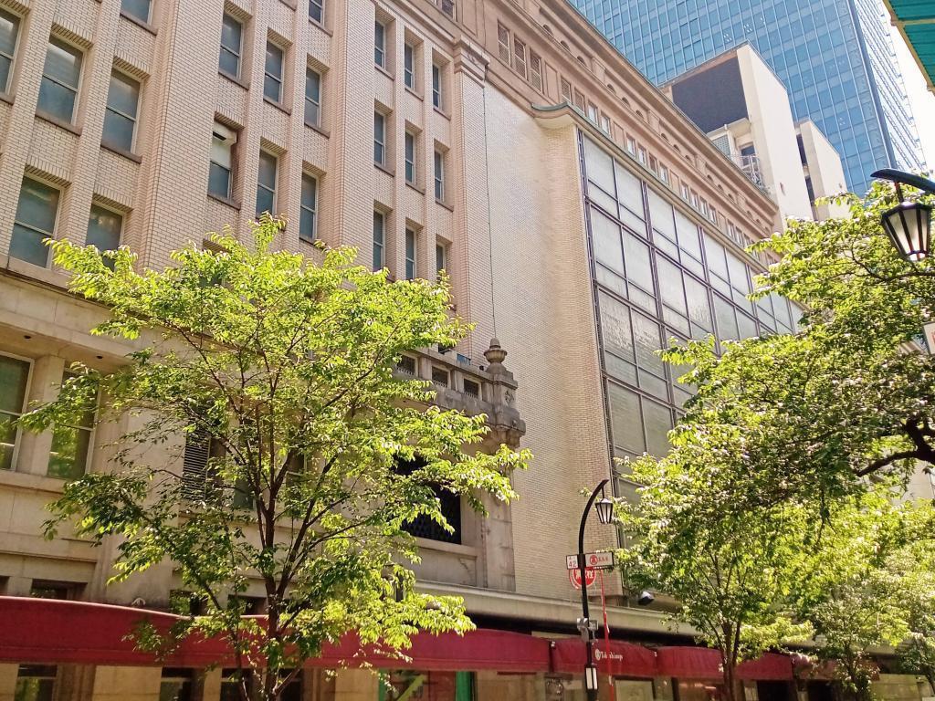 The construction of Togo Murano, which continues to live for 40 years after the death of the extension on the south side of Nihonbashi Takashimaya