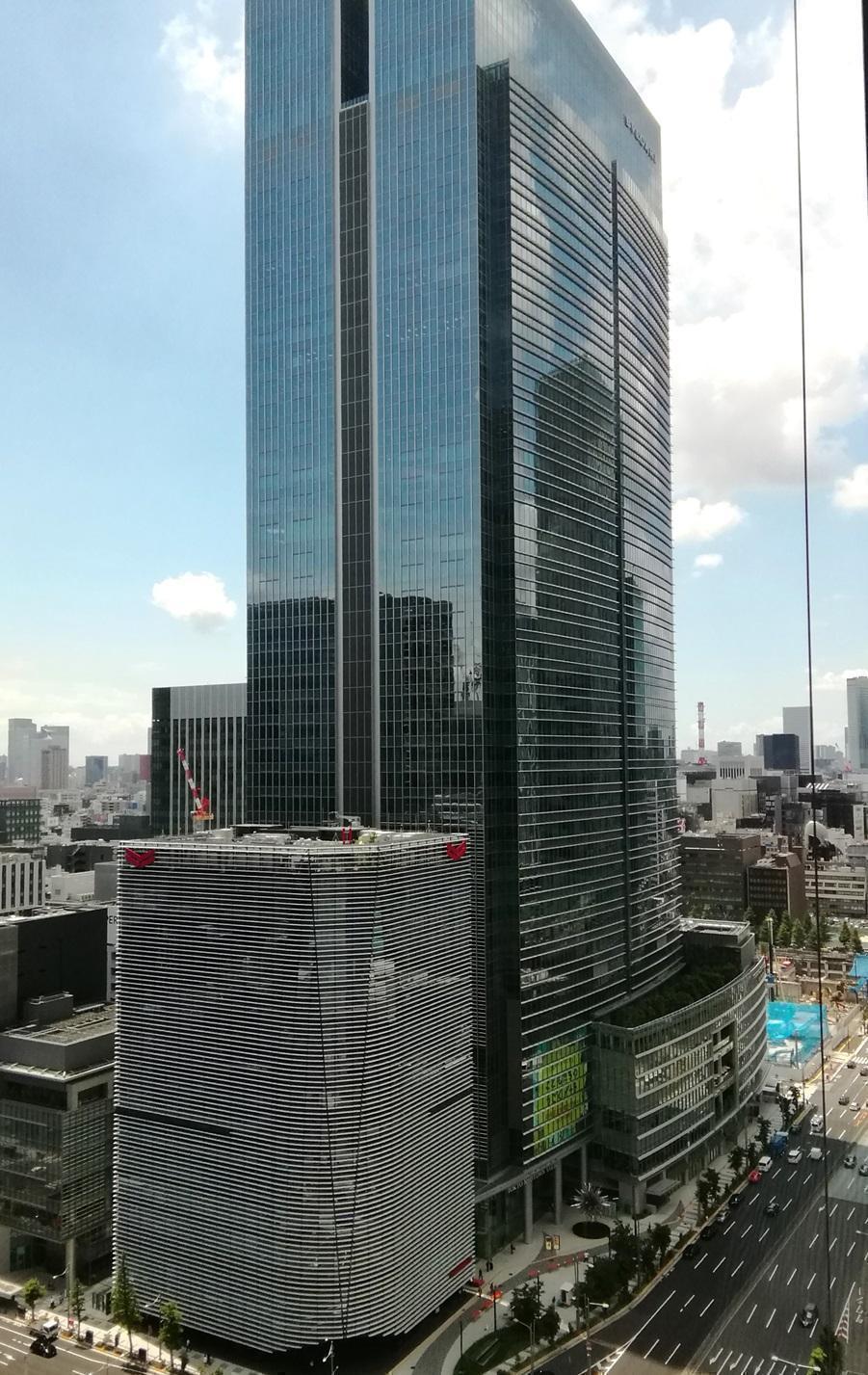  Looking up at high-rise building
　Mage Mikami, a skyscraper 3
　　~ Grand Tokyo North Tower~