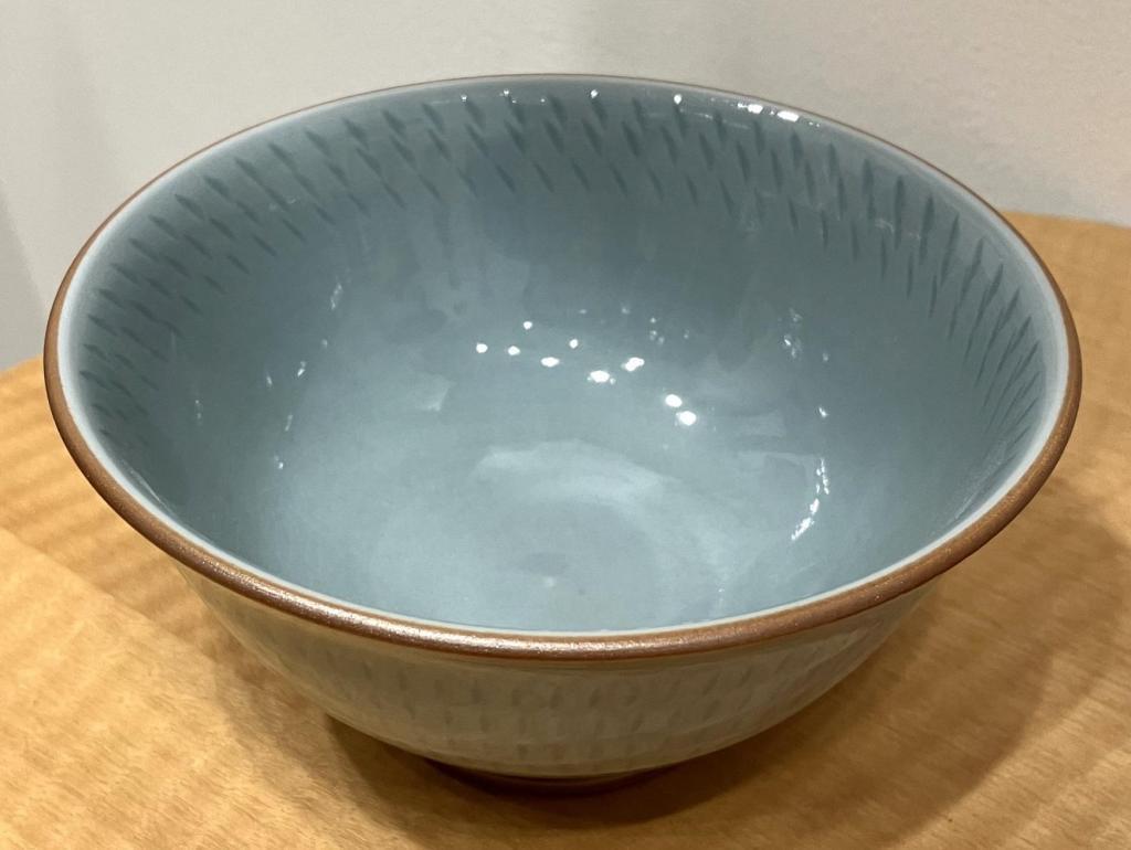 Celadon flying plane bowl
5, 830 Enso Kiln to enjoy curiosity
　　~ Nihonbashi Kiya Main Store izutuki~