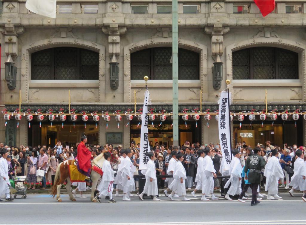 One of the biggest events of the 2024 Sanno enshrined deity Festival Tenka Festival in front of Takashimaya, an important cultural property