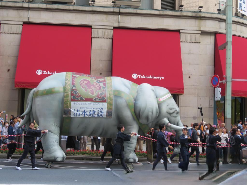 An elephant remembers Takako and is a major event of the 2024 Sanno enshrined deity Festival Tenka Festival