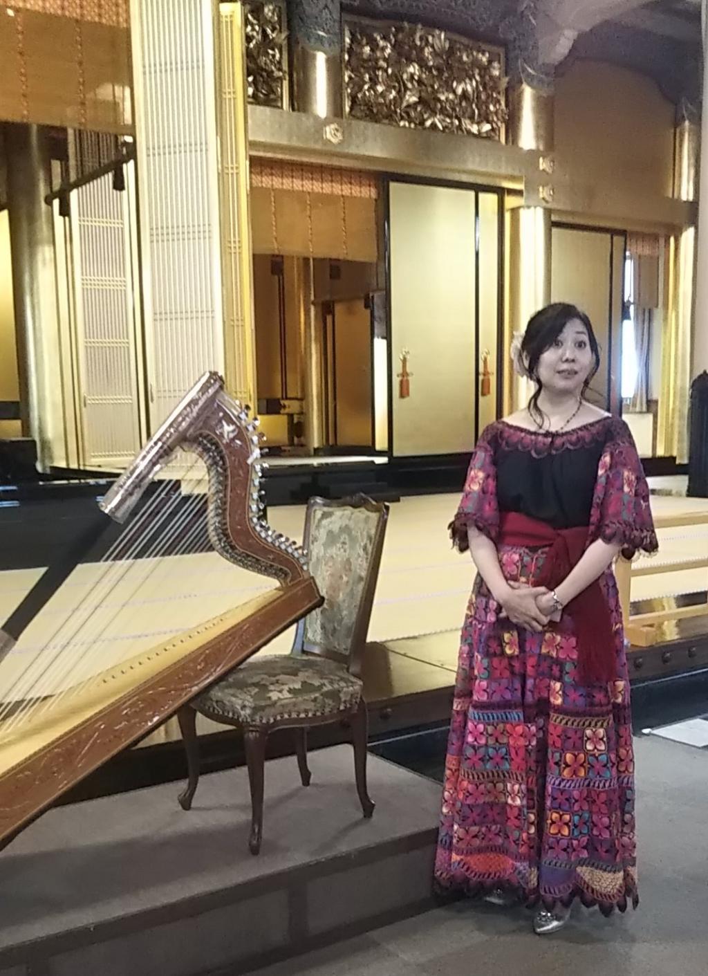  A moment of relaxation at lunch-Tsukiji Honganji Pipe Organ Concert-