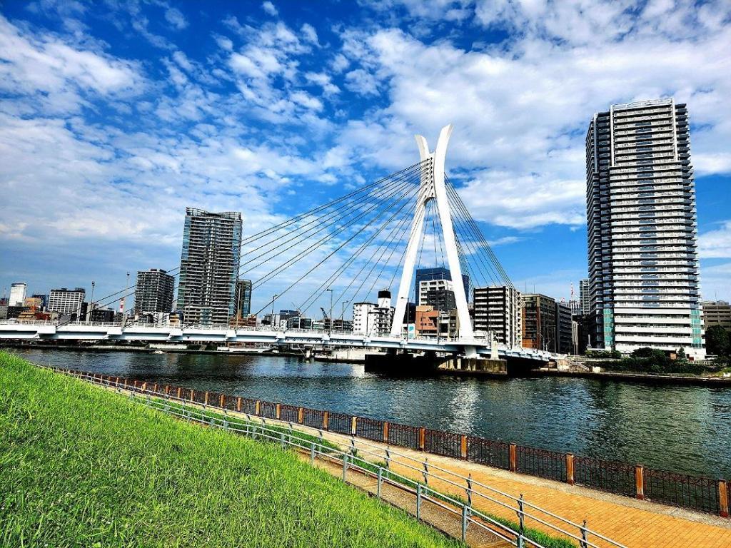 Chuo-ohashi Bridge over the Sumida River Nine bridges over the Shinkawa River (4th series: Chuo-ohashi Bridge)