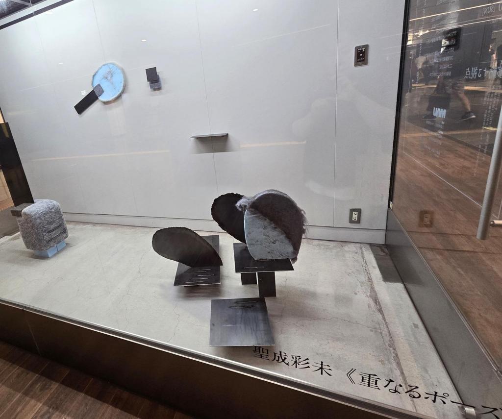  Perspective of moving, sculpture of aisle (Phase 1)
　　~ Metro Ginza Gallery ~