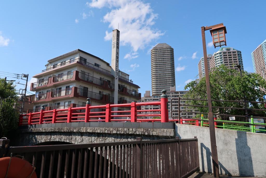  Isn't Tsukuda Island also a castle of Edo Castle? ？