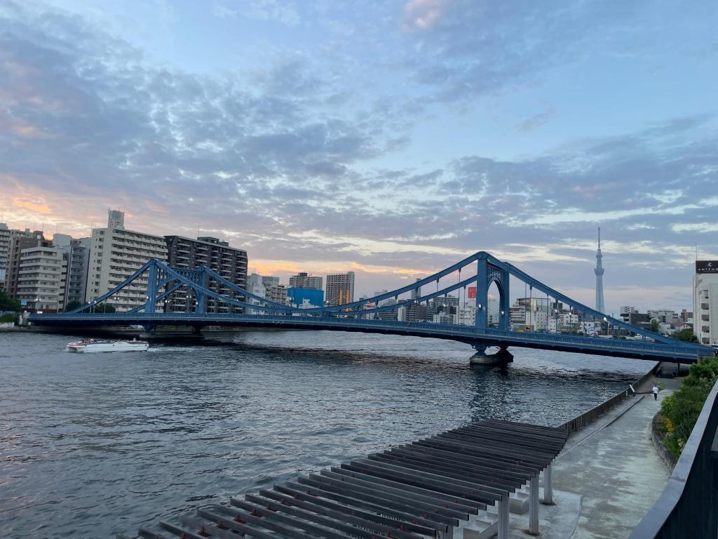  A sign of autumn and Kiyosu Bridge