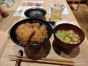 Is it popular with foreign nationals? Excellent Katsudon in the Nihonbashi area