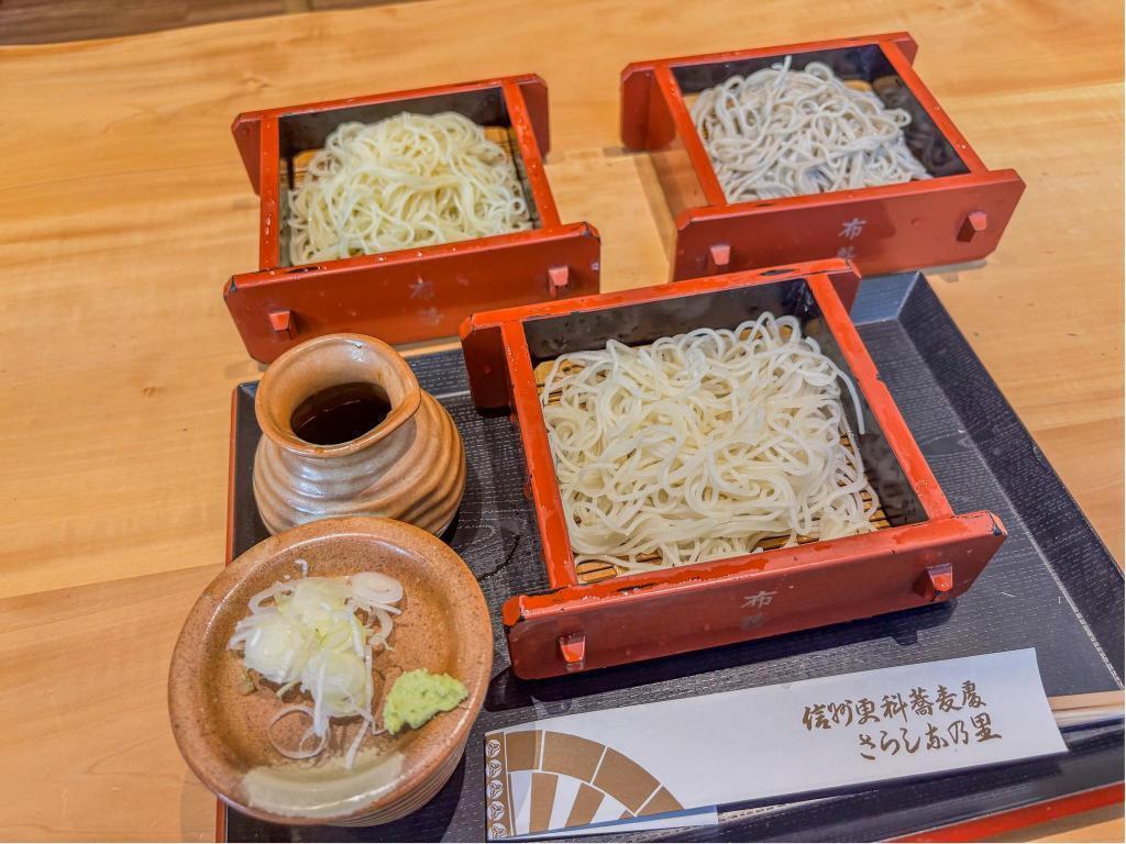 Compared to the taste of dreams, 3 colors soba. Chuo-ku Soba Journey (9) Tsukiji Sarashina no Sato