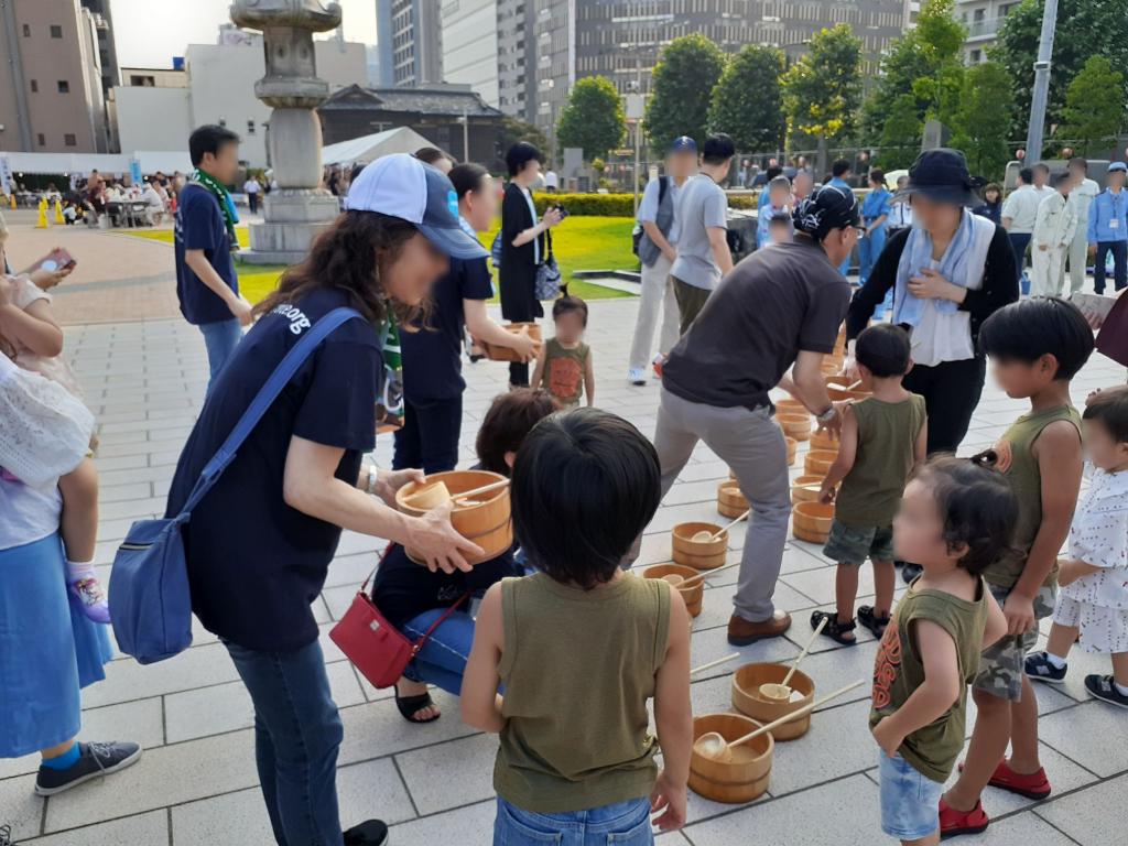  "Tsukiji Honganji Noryo Bon Dance Festival" Eco Volunteer Report