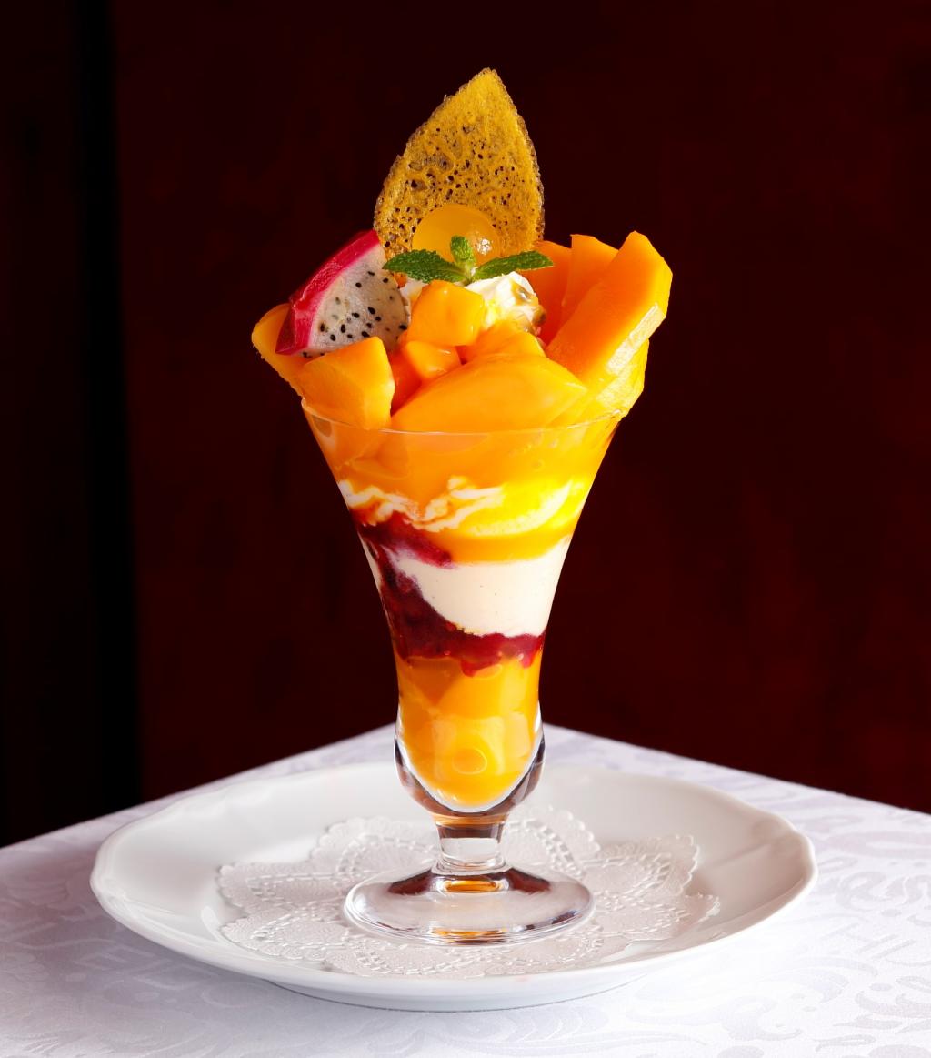 Okinawa apple mango parfait 2,580 yen (tax included) 2019 Midsummer parfait 2nd start-Shiseido Parlour Ginza Main Store Salon de Cafe ~