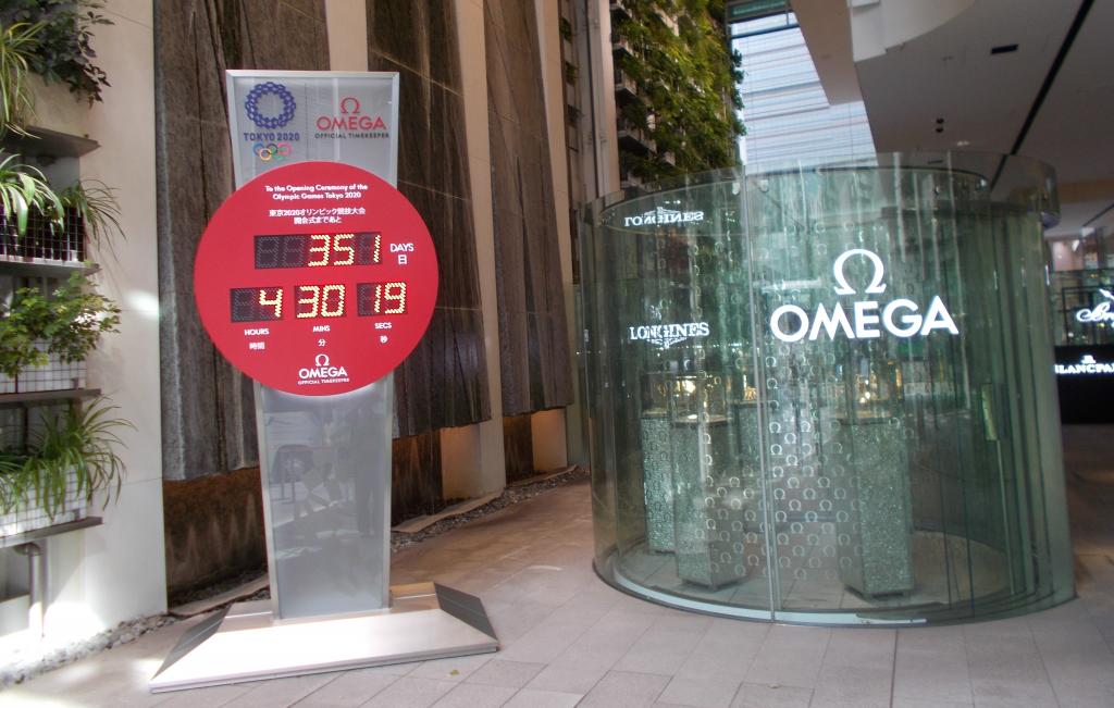  Ginza display in August