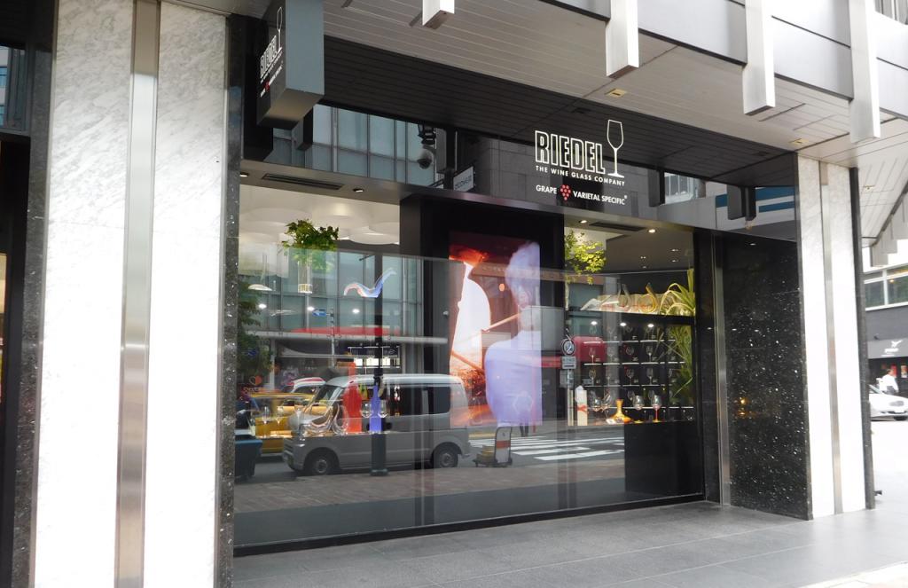  The taste of wine changes depending on the glass. ★Leedel Ginza store