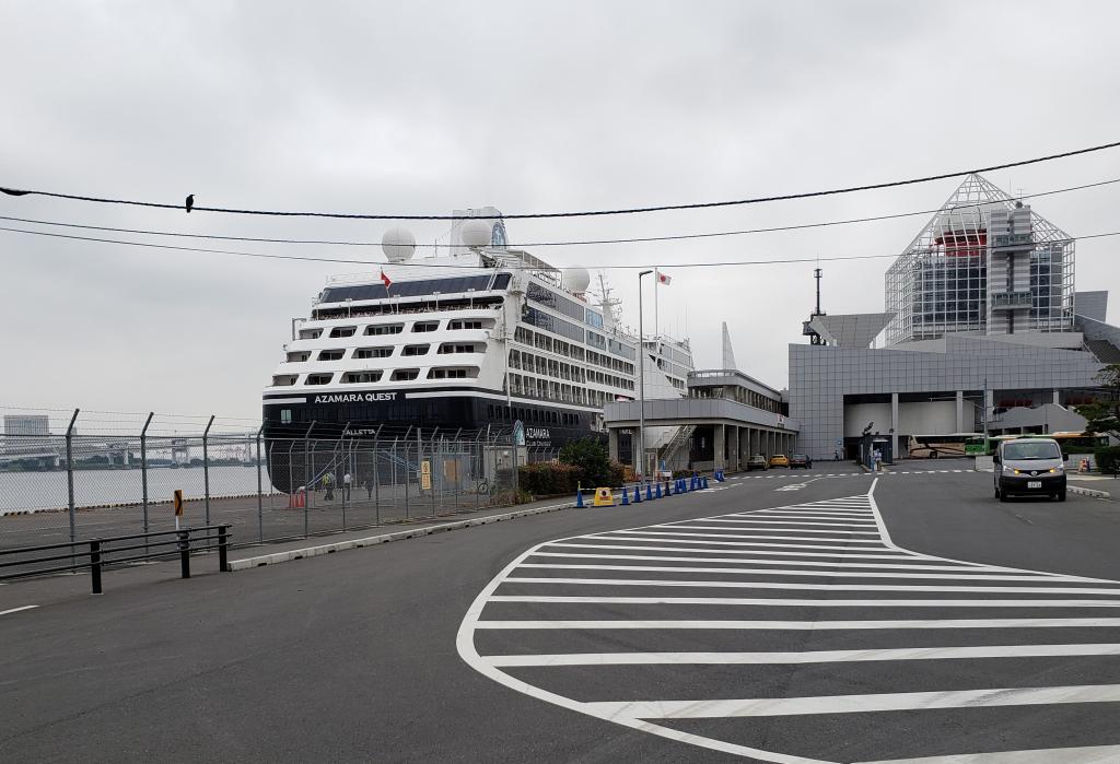  "Azamara Quest" was berthing at Harumi Wharf.