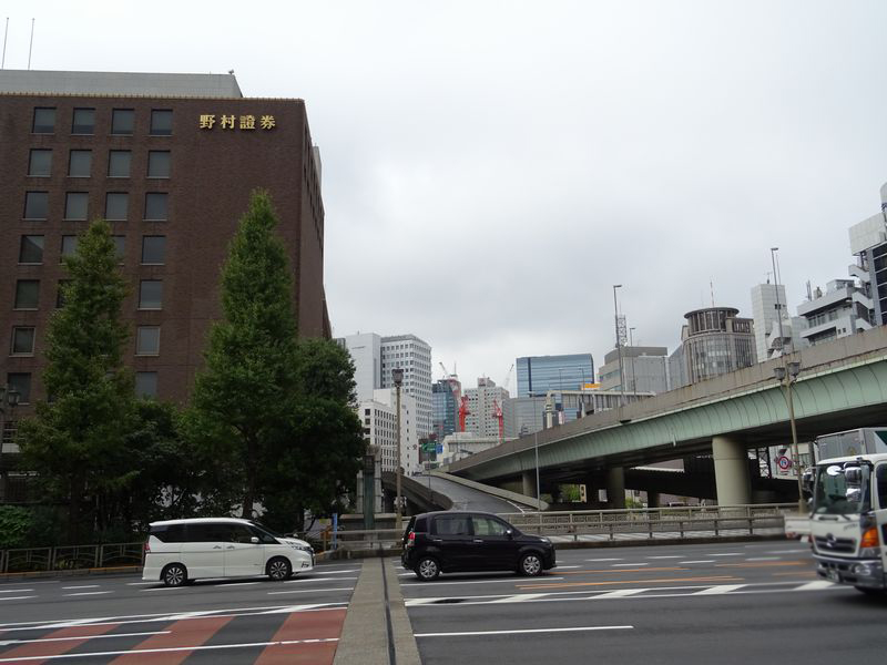 Look for a place that can be seen from the ground…！ All the roads do not go to Nihonbashi-Asia Highway