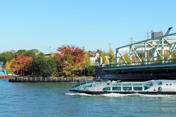  Aioi Bridge is a bridge on the Sumida River.