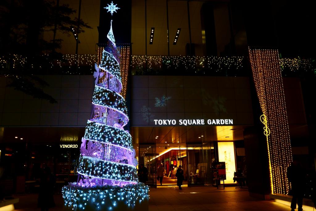 Night view, illumination around Christmas tree Ginza