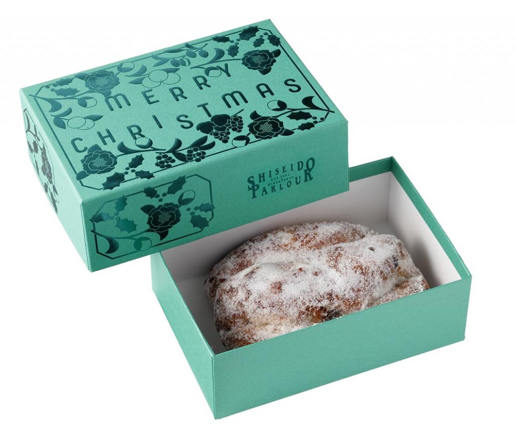 "Stollen,"
　　2,592 yen (tax included) Christmas sweets, and Stollen-Shiseido Parlour-