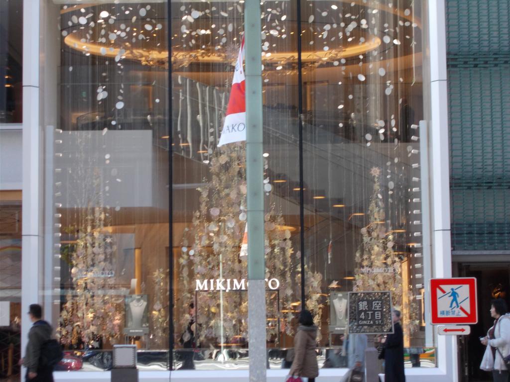  Xmas display in Ginza